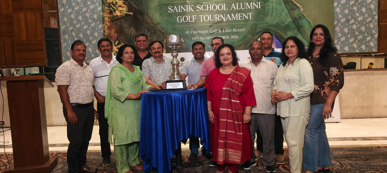 Sainik School Tilaiya has won the Inter School golf tournament at Raipur
